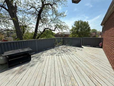 Duplex in Bronx NY 3210 Spencer Drive 12.jpg