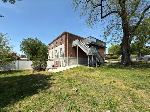 Duplex in Bronx NY 3210 Spencer Drive 29.jpg