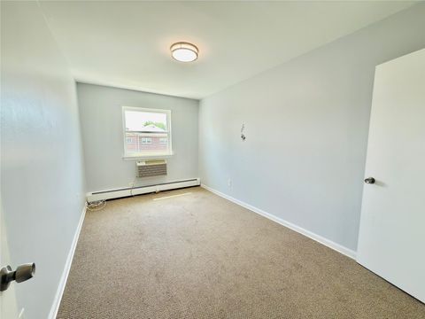 Duplex in Bronx NY 3210 Spencer Drive 16.jpg