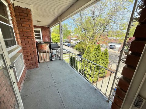 Duplex in Bronx NY 3210 Spencer Drive 4.jpg