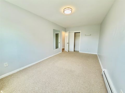Duplex in Bronx NY 3210 Spencer Drive 15.jpg