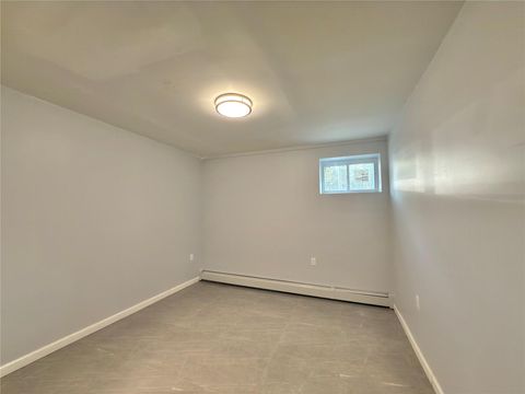 Duplex in Bronx NY 3210 Spencer Drive 24.jpg