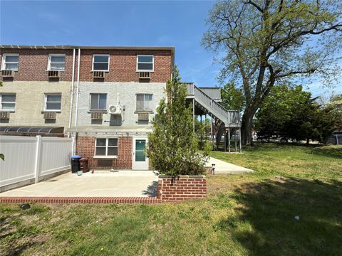 Duplex in Bronx NY 3210 Spencer Drive 31.jpg