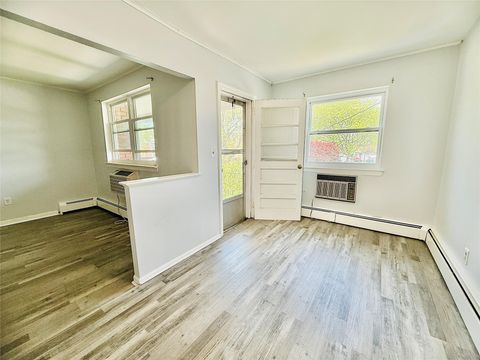 Duplex in Bronx NY 3210 Spencer Drive 3.jpg