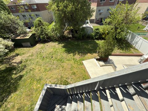 Duplex in Bronx NY 3210 Spencer Drive 10.jpg
