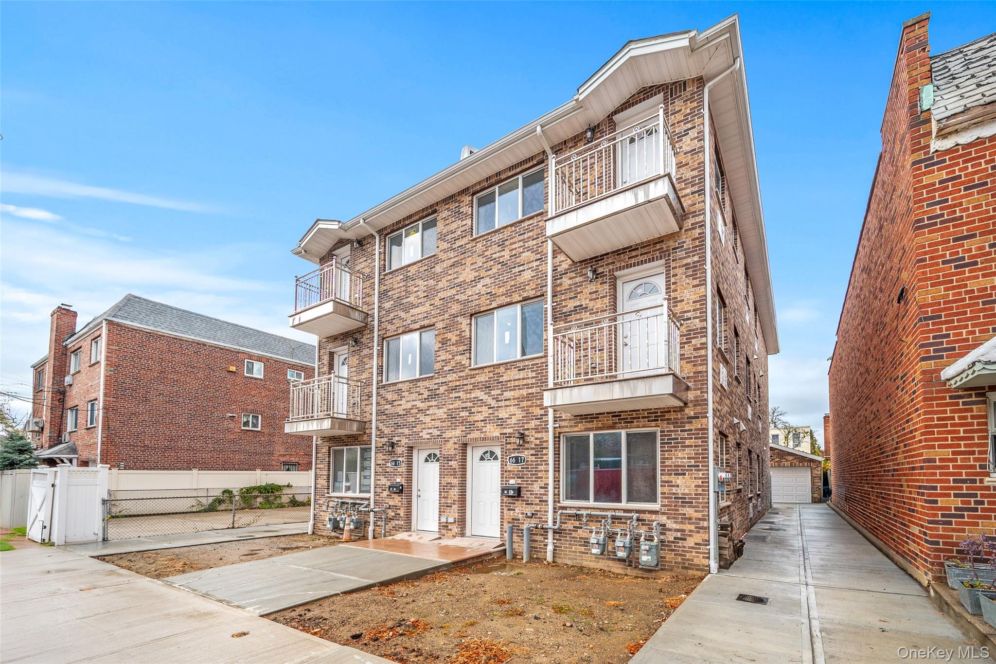 66 17 Clinton Ave, Maspeth, NY 11378