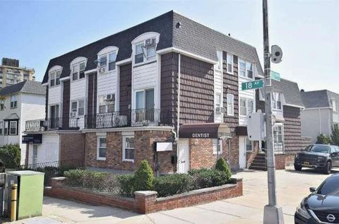 Duplex in Bayside NY 214-04 18th Avenue.jpg