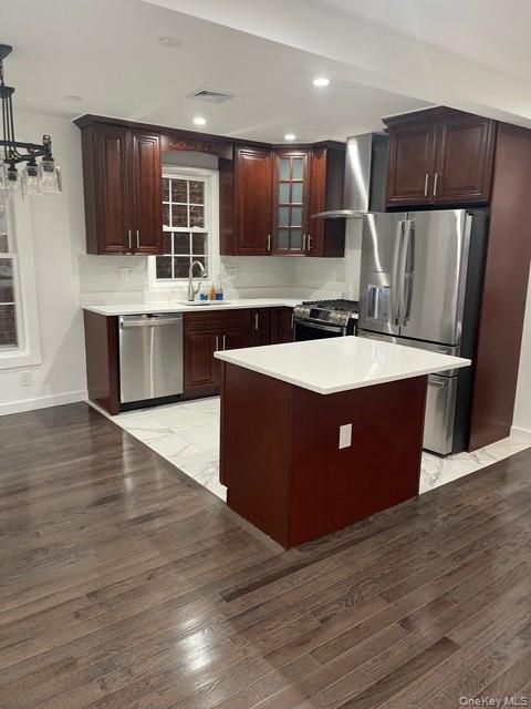 235 E 235th St, Bronx, NY 10470 photo