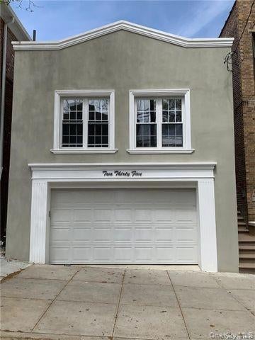 235 E 235th St, Bronx, NY 10470 photo