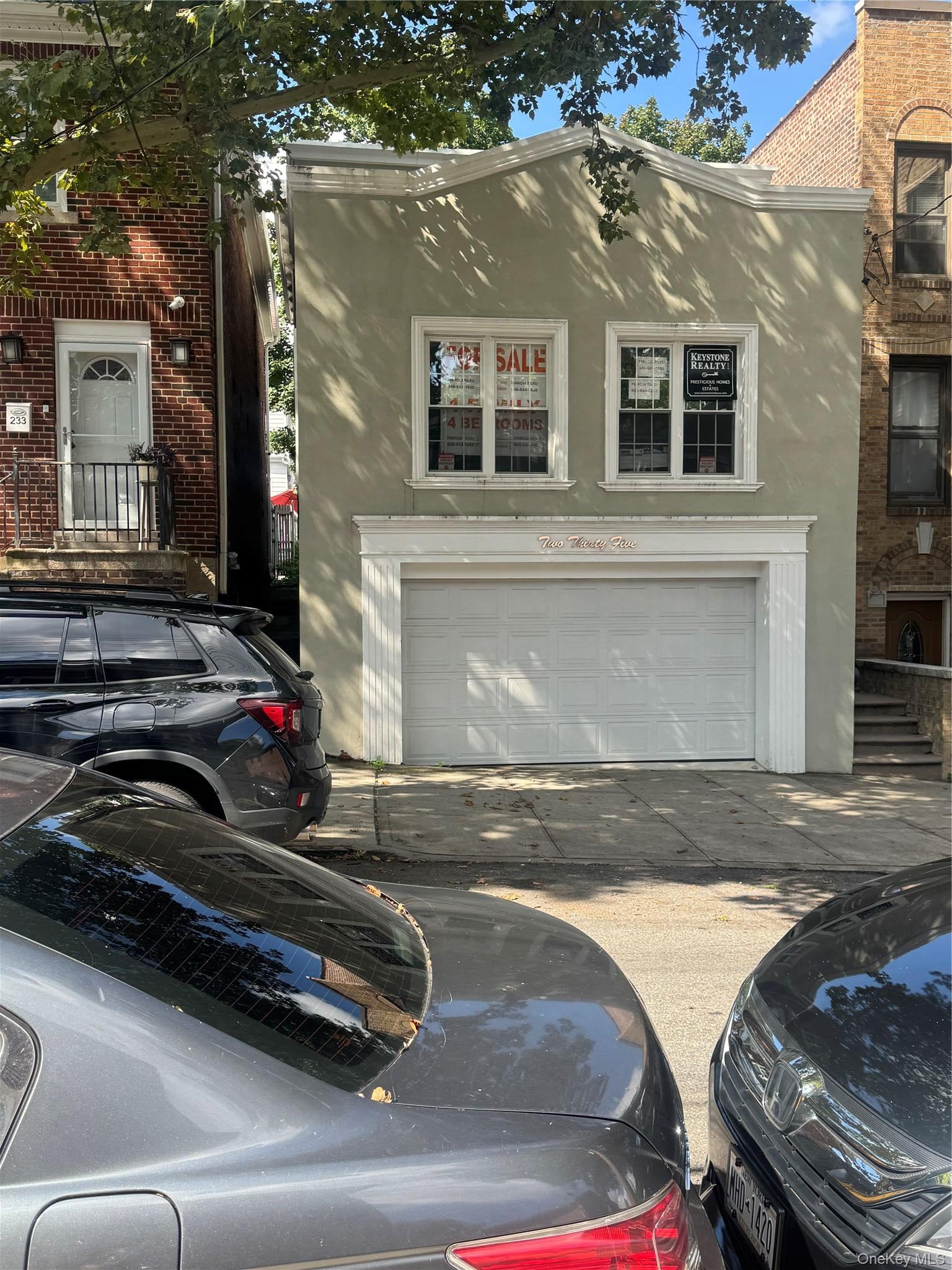 235 E 235th St, Bronx, NY 10470 photo
