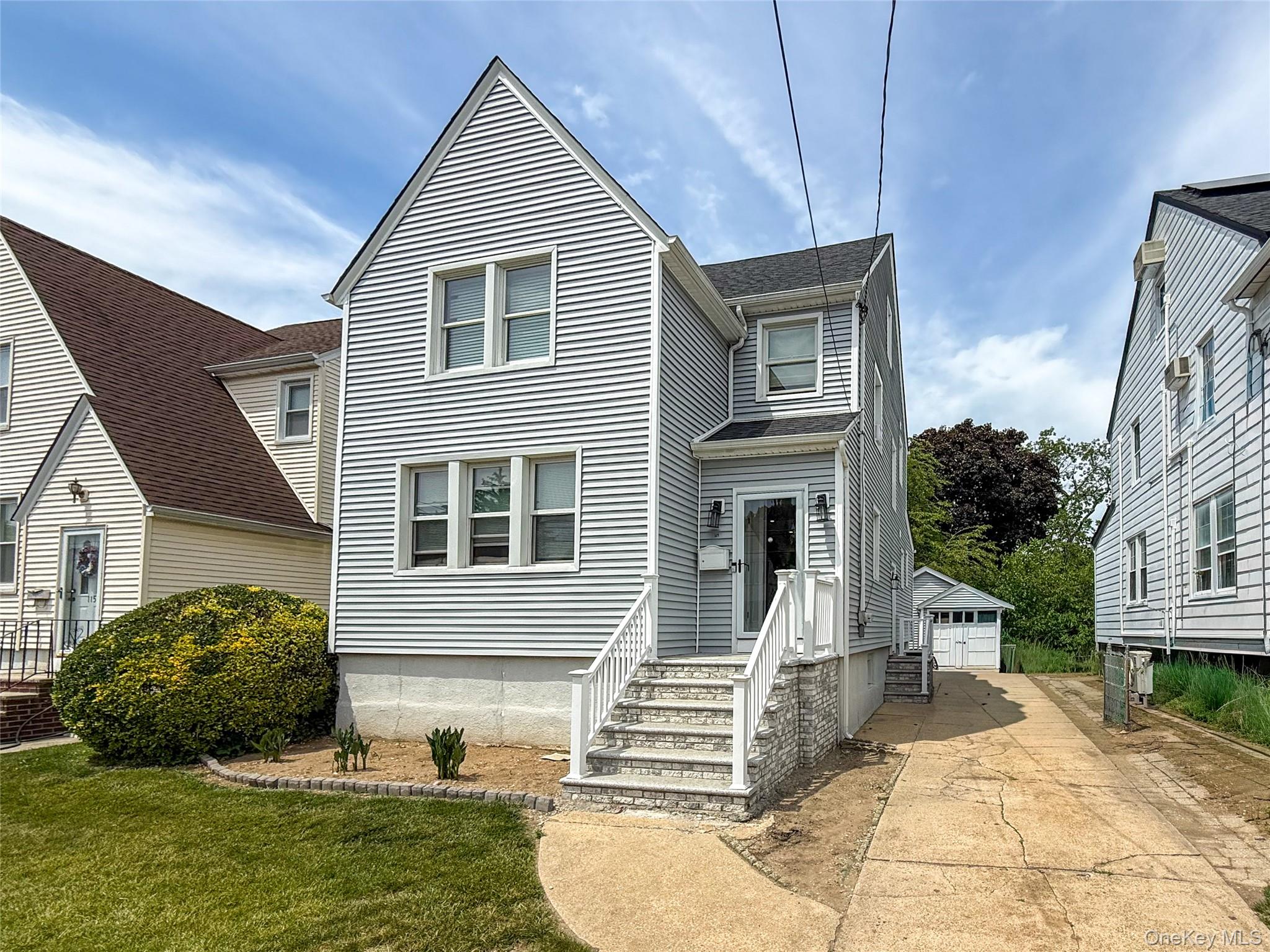 119 Munro Blvd, Valley Stream, NY 11581