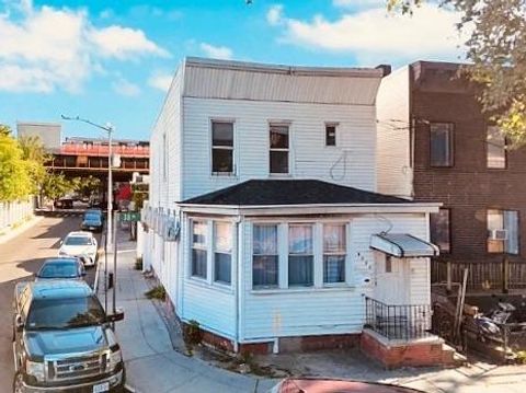 Duplex in Woodside NY 69-22 38 Avenue.jpg