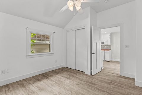 Single Family Residence in Salem NH 5 London Rd 14.jpg