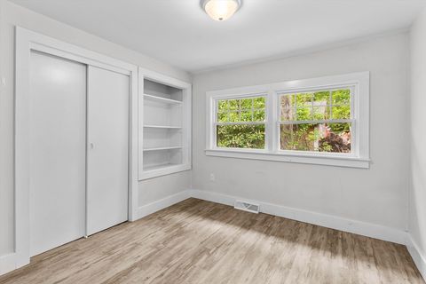 Single Family Residence in Salem NH 5 London Rd 15.jpg