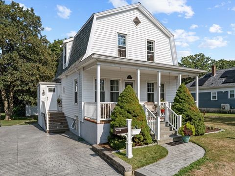 Single Family Residence in Acushnet MA 11 Saucier St.jpg