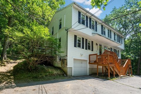 Condominium in Londonderry NH 54 Noyes Rd #B.jpg
