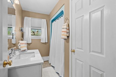 Single Family Residence in Hampstead NH 31 Country Rd 25.jpg