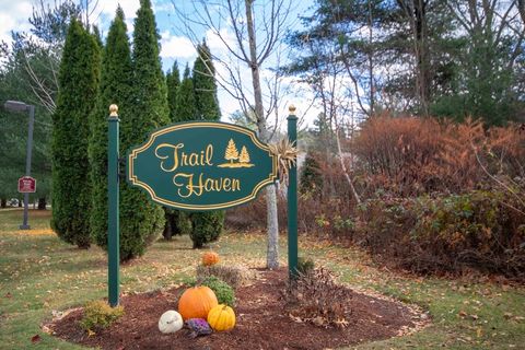 Condominium in Londonderry NH 70 Trail Haven Drive #70.jpg