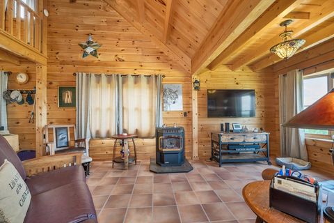 Single Family Residence in Monroe NH 72 Hilltop Rd 17.jpg