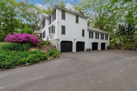 Single Family Residence in Londonderry NH 4 Rockwood Ln.jpg