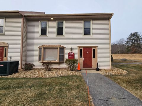  in Londonderry NH 12 Parmenter Road #D-6.jpg
