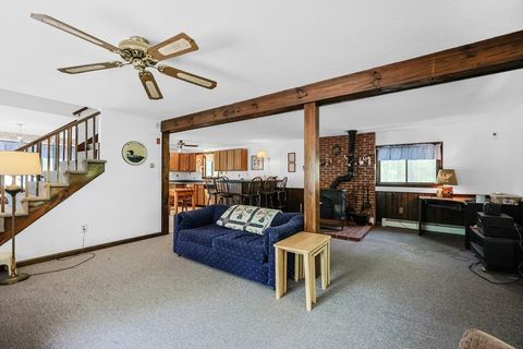 Single Family Residence in Nottingham NH 117 Lakeview Dr 7.jpg