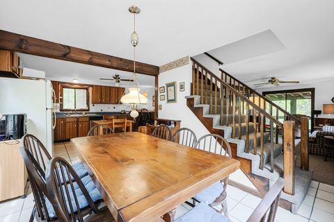 Single Family Residence in Nottingham NH 117 Lakeview Dr 17.jpg
