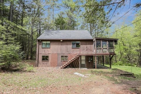 Single Family Residence in Nottingham NH 117 Lakeview Dr 27.jpg