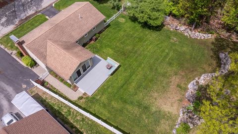 Single Family Residence in Manchester NH 355 Pickering St 20.jpg