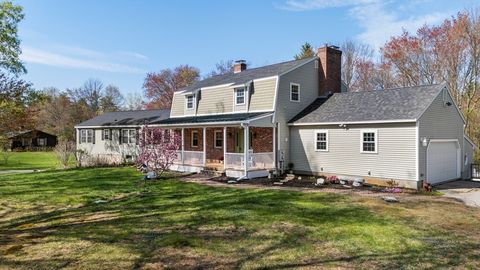 Single Family Residence in Auburn NH 534 Hooksett Rd.jpg