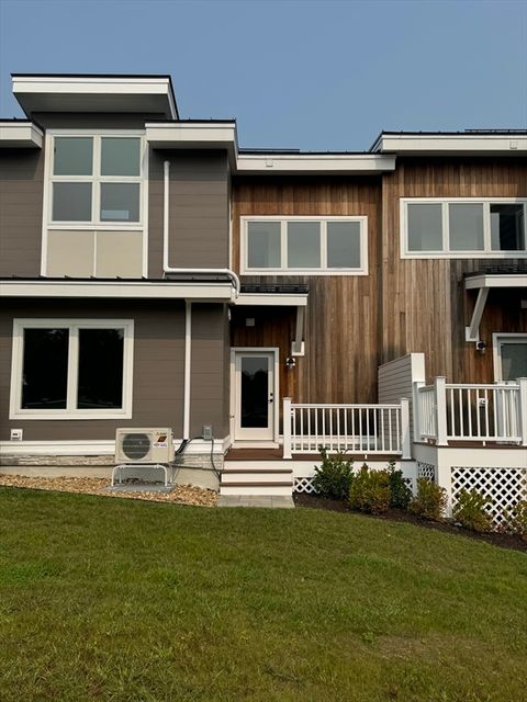Condominium in Laconia NH 36 Vantage Point Drive #4 5.jpg
