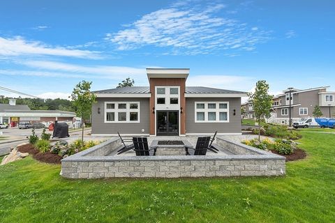 Condominium in Laconia NH 36 Vantage Point Drive #4 36.jpg