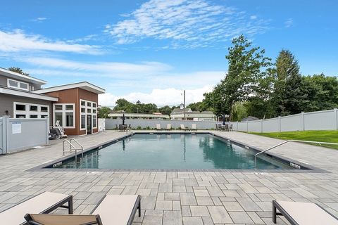 Condominium in Laconia NH 36 Vantage Point Drive #4 37.jpg