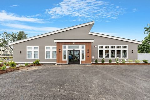 Condominium in Laconia NH 36 Vantage Point Drive #4 34.jpg