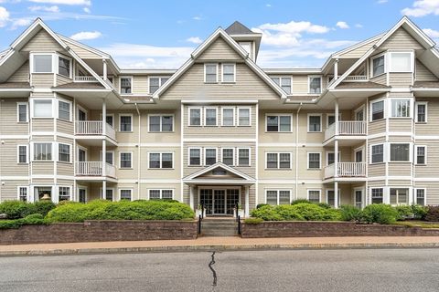 Condominium in Exeter NH 4 Sterling Hill Lane #424.jpg