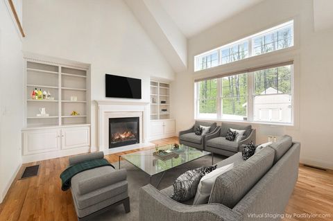 Single Family Residence in Amherst NH 14 Chandler Lane 5.jpg