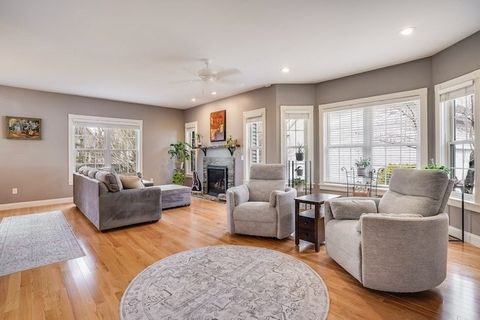 Single Family Residence in Merrimack NH 14 Monadnock Lane 4.jpg