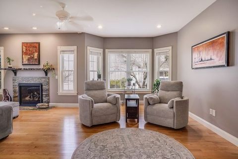 Single Family Residence in Merrimack NH 14 Monadnock Lane 5.jpg