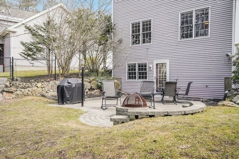 Single Family Residence in Merrimack NH 14 Monadnock Lane 34.jpg