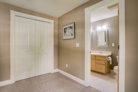 Single Family Residence in Merrimack NH 14 Monadnock Lane 25.jpg