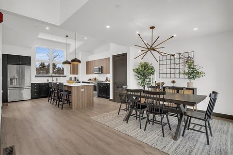 Condominium in Laconia NH 36 Vantage Point Drive #1 29.jpg