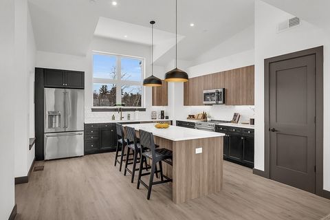 Condominium in Laconia NH 36 Vantage Point Drive #1 25.jpg