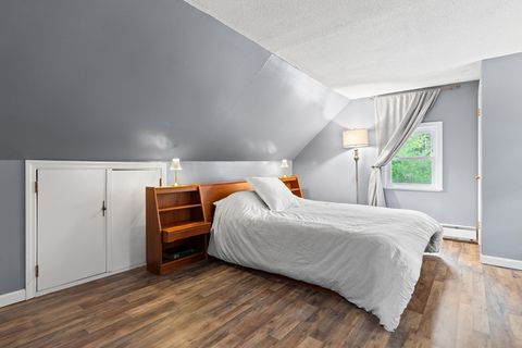 Single Family Residence in Salem NH 5 Field Avenue 21.jpg