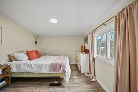 Single Family Residence in Salem NH 8 Hitty Road 14.jpg