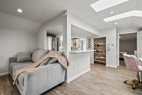 Single Family Residence in Salem NH 8 Hitty Road 6.jpg