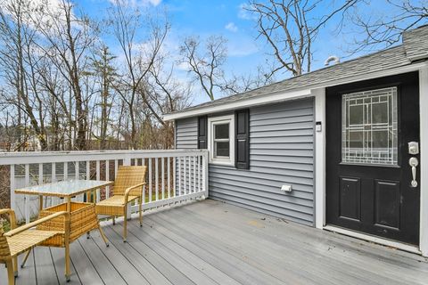 Single Family Residence in Salem NH 8 Hitty Road 18.jpg