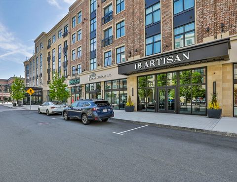 Condominium in Salem NH 18 Artisan Drive #208.jpg