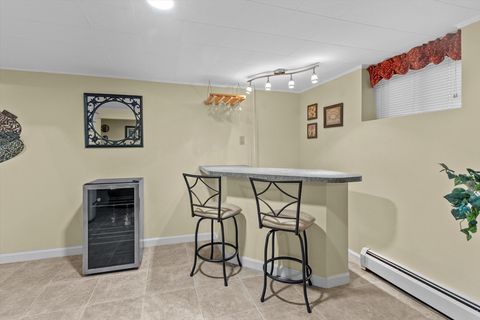 Single Family Residence in Salem NH 9 Maclarnon Rd 32.jpg