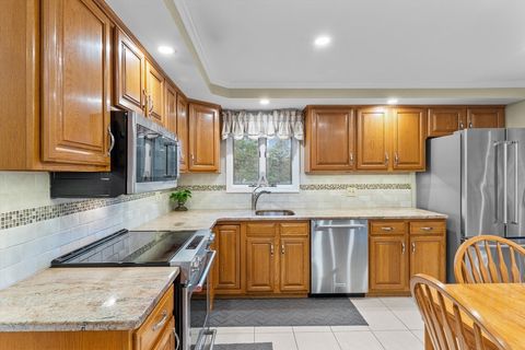 Single Family Residence in Salem NH 9 Maclarnon Rd 15.jpg