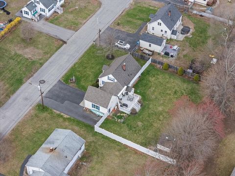 Single Family Residence in Salem NH 9 Maclarnon Rd 37.jpg